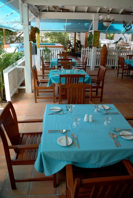 Anchorage Inn Dickenson Bay المظهر الخارجي الصورة