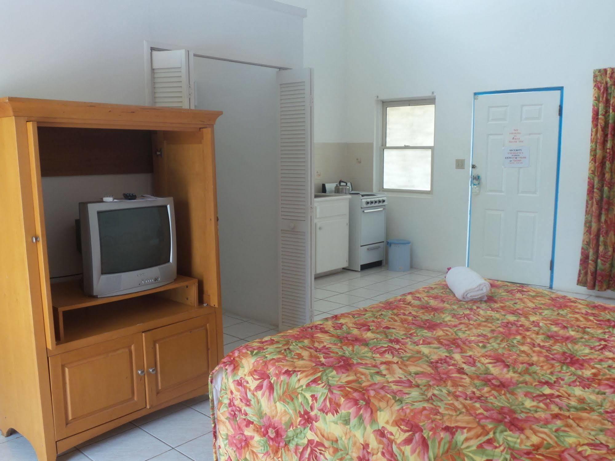 Anchorage Inn Dickenson Bay المظهر الخارجي الصورة